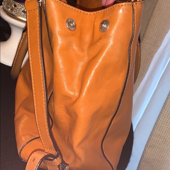 MK Handbag with long detachable straps authentic - Picture 7 of 8